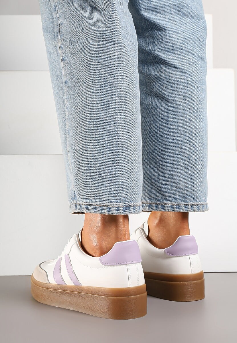Biało-Fioletowe Sneakersy na Kauczukowej Podeszwie Ozdobione Paskami Nilimea