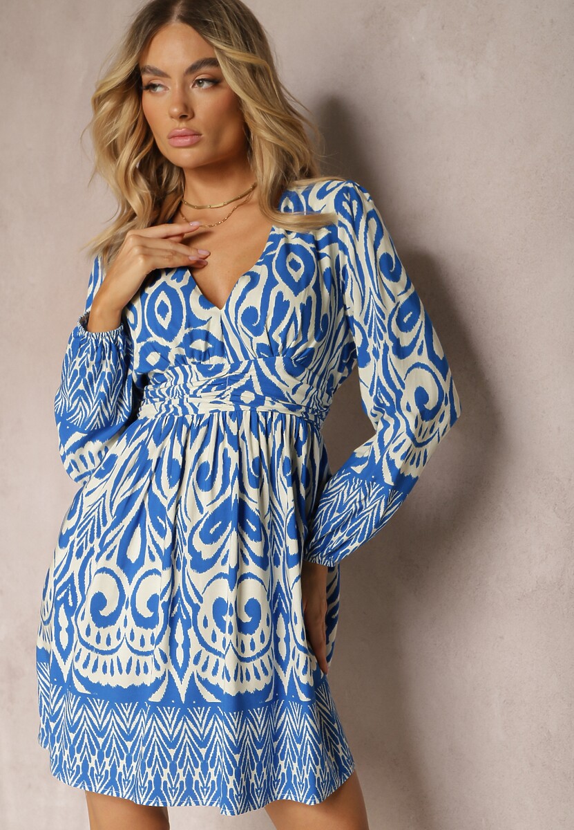 Niebiesko-Biała Wiskozowa Sukienka o Rozkloszowanym Kroju z Długimi Rękawami Zakończonymi Gumką Kililasa