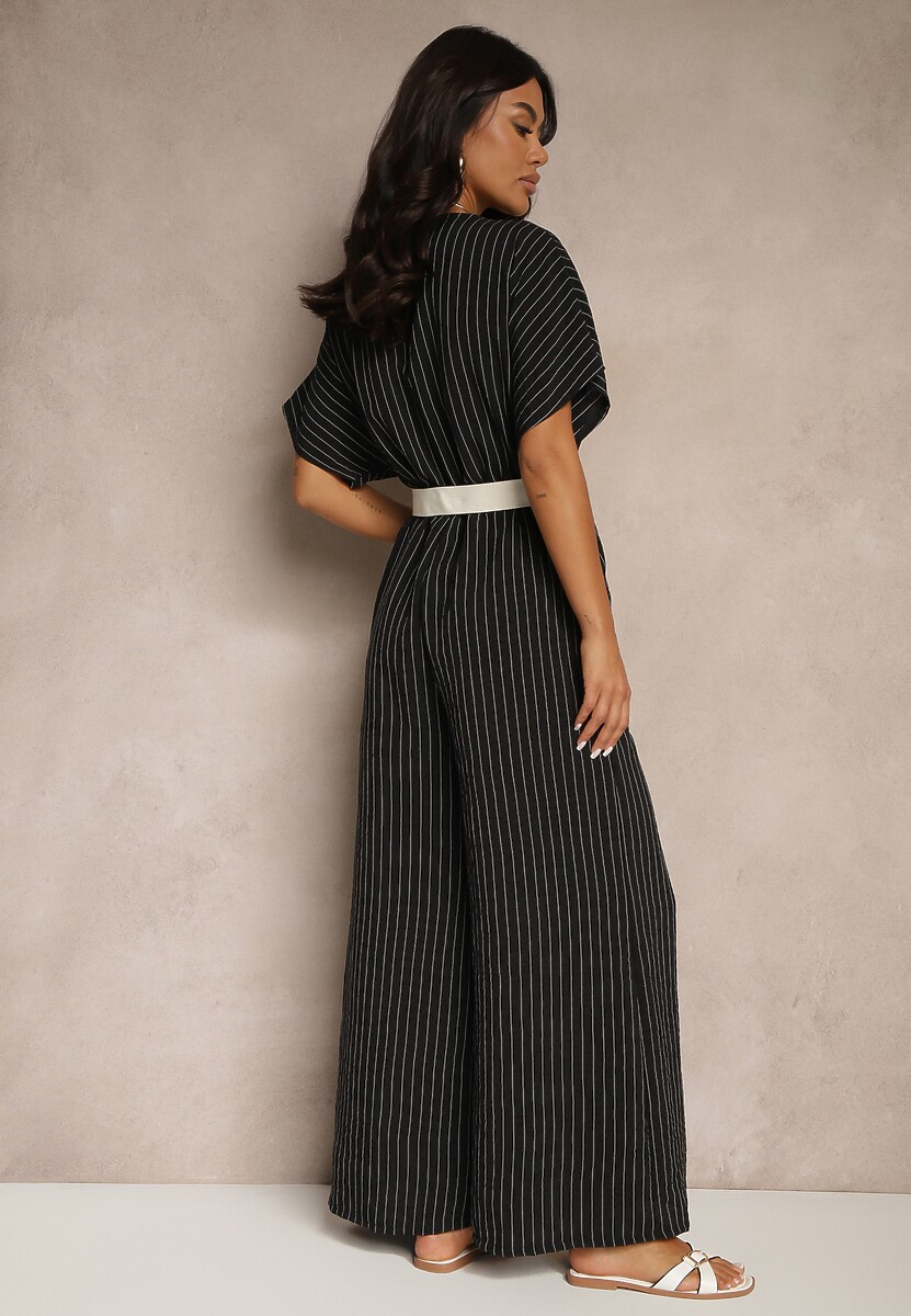 Czarny Kopertowy Kombinezon z Nietoperzowymi Rękawami i Paskiem Tollamira