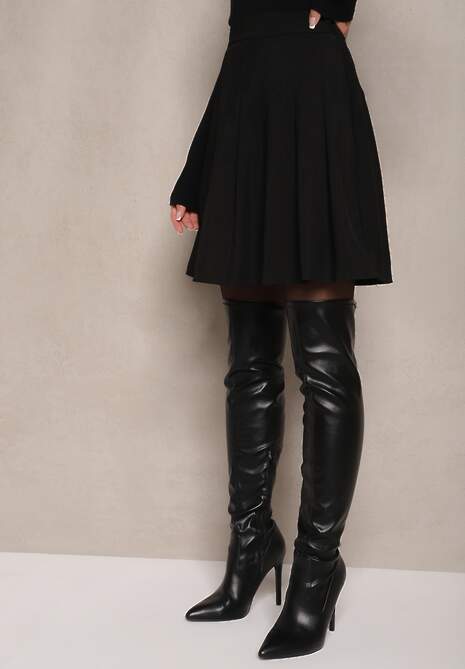 Czarna Spódnica z Wiskozą o Rozkloszowanym Kroju z Plisami i Gumką w Pasie w Stylu Preppy Iliola