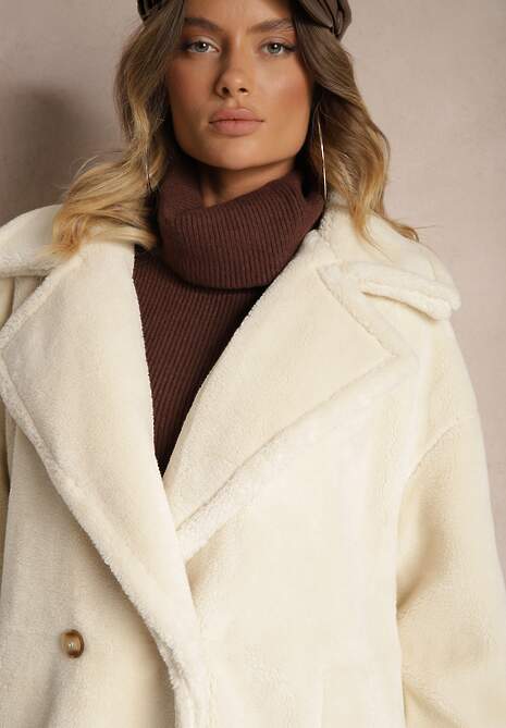 Jasnobeżowy Dwurzędowy Płaszcz Futrzany o Długim Kroju Typu Teddy Malwika