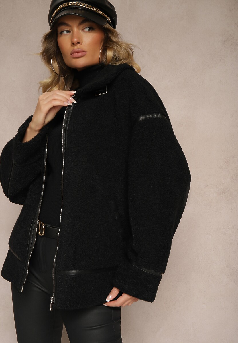 Beżowa Futerkowa Kurtka o Kroju Oversize z Wysokim Kołnierzem z Paskiem z Klamerką Toriara