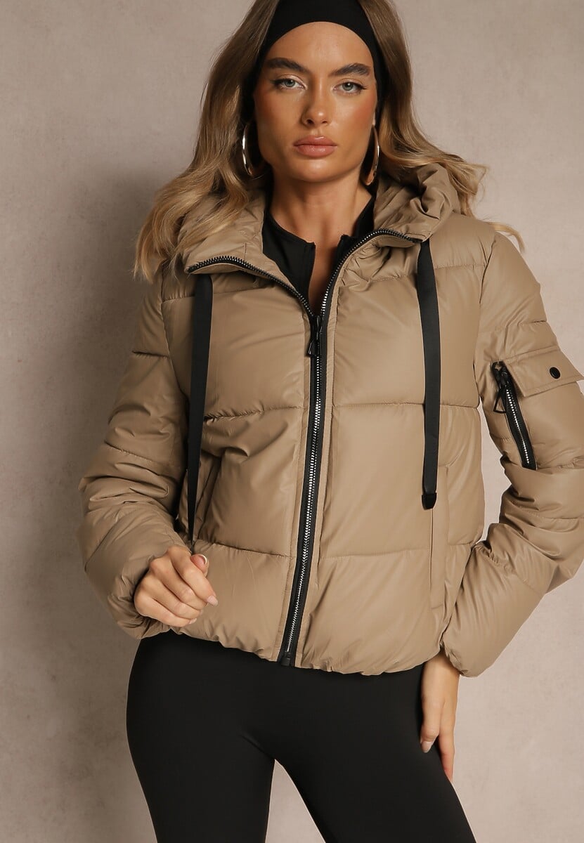 Biała Kurtka Puffer z Pikowanymi Przeszyciami i Kapturem Renaria