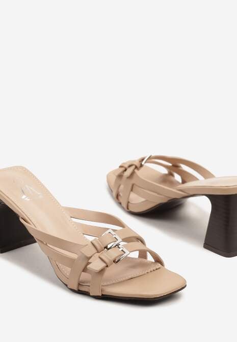 Beżowe Klapki na Słupku Ozdobione Klamrami i Paskami Yasfia