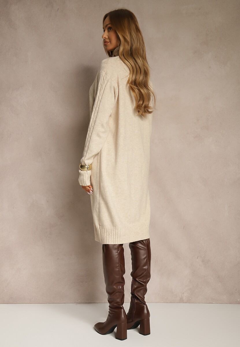 Jasnobeżowa Sukienka Sweterkowa z Golfem Wełną  Bawełną i Ozdobnym Splotem Reilenea