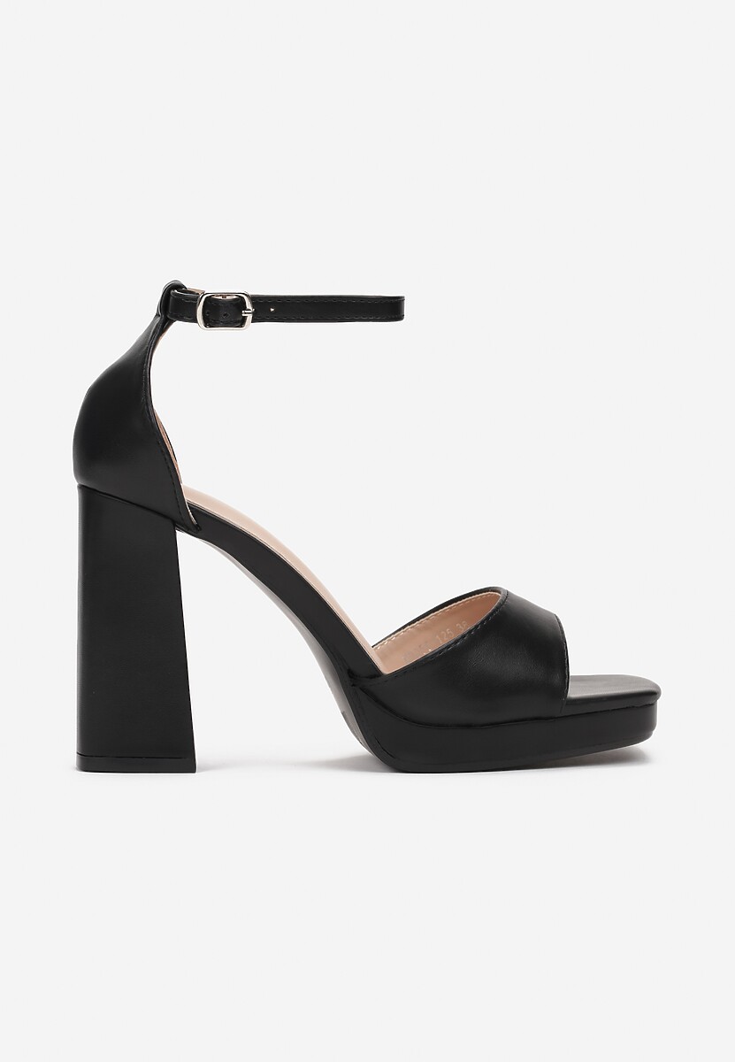 Czarne Sandały z Otwartym Kwadratowym Noskiem na Słupku i Platformie Kaliania