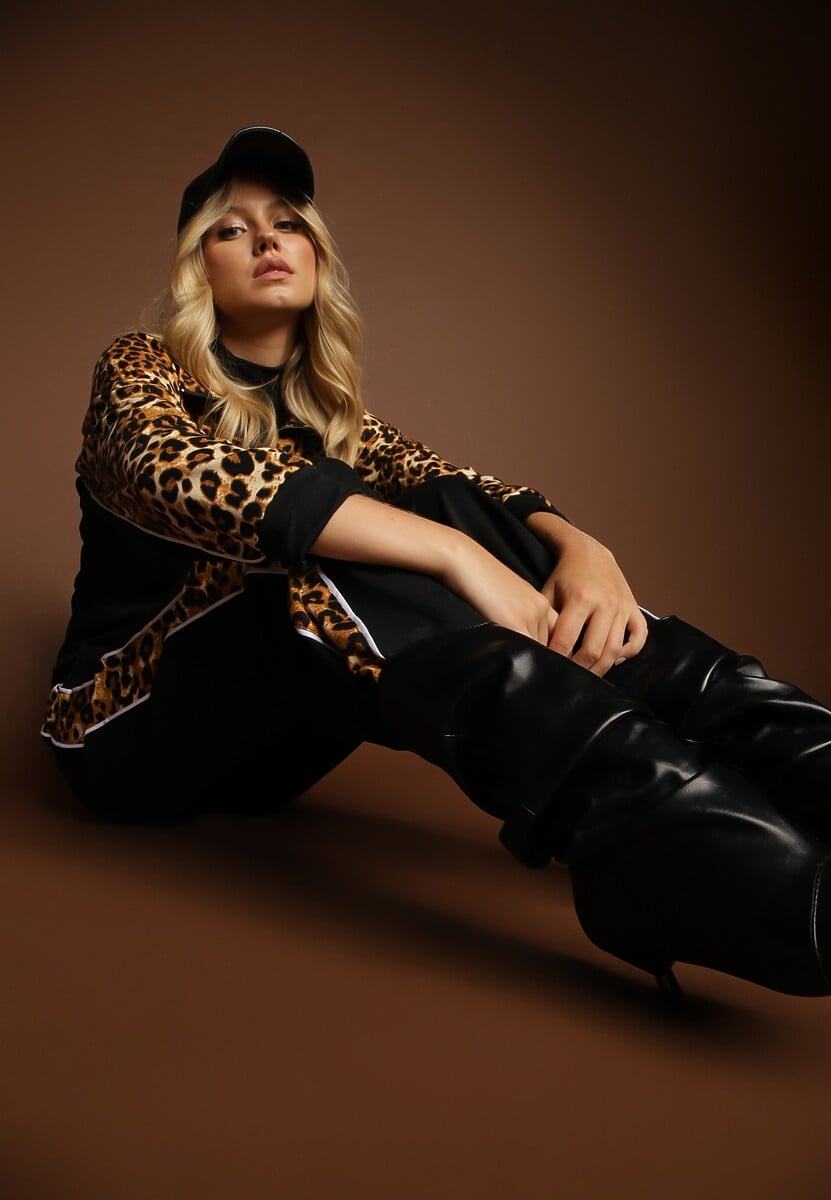 Czarny Komplet Dresowy z Panterkowymi Wstawkami Bluza i Spodnie Wide Leg Redrie