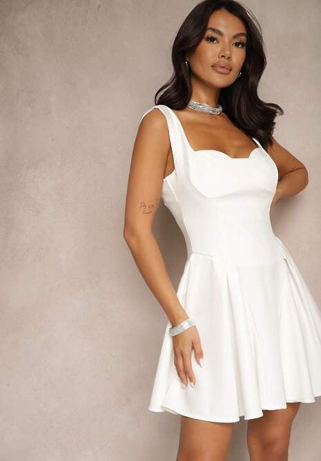 Biała Gorsetowa Sukienka o Rozkloszowanym Kroju na Ramiączkach Tasami