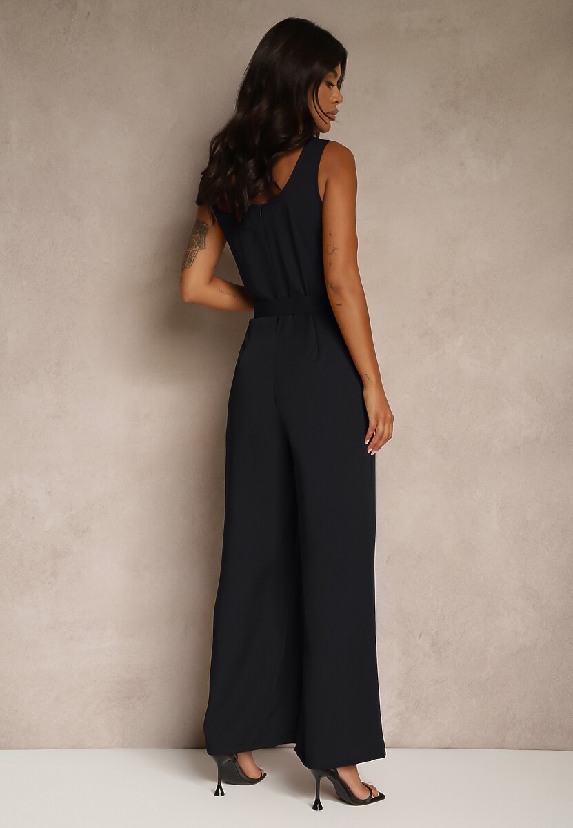 Granatowy Elegancki Kombinezon Ozdobiony Paskiem z Klamrą Dolanela