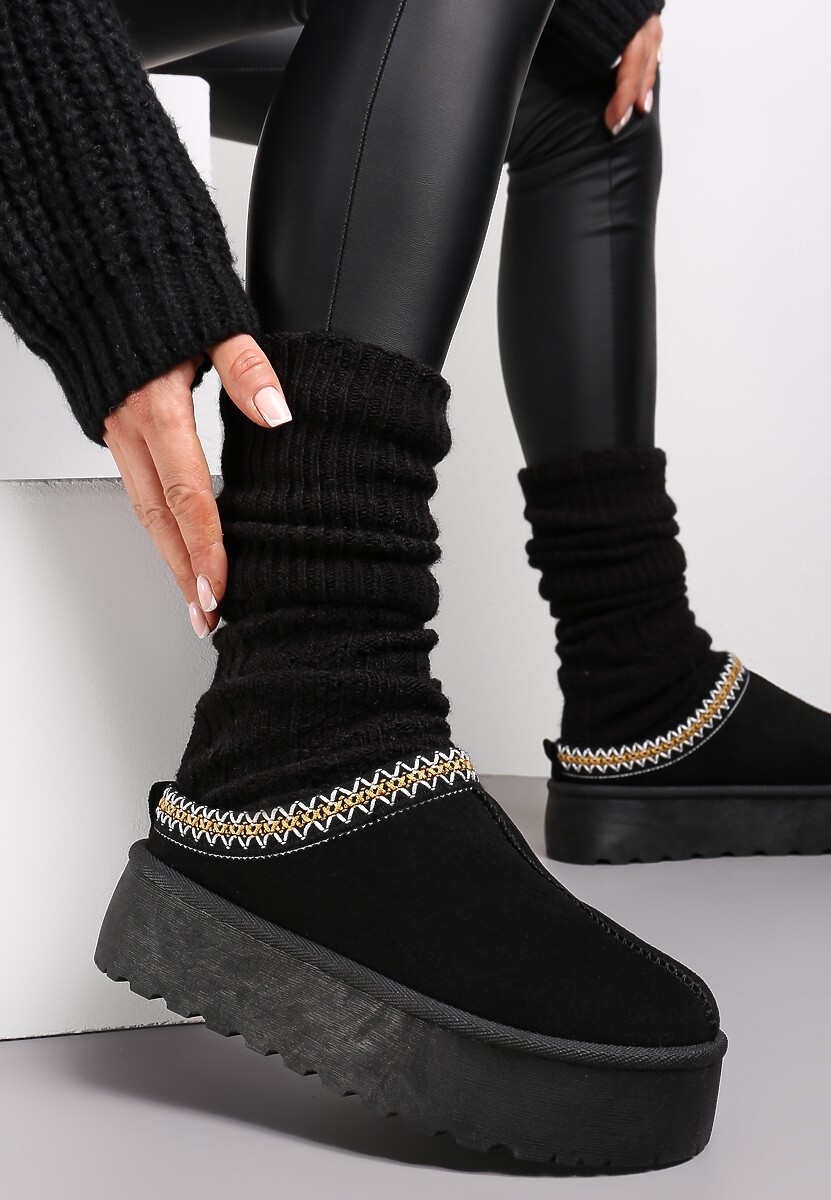 Czarne Krótkie Śniegowce na Platformie Ozdobione Haftowaną Lamówką Brandise