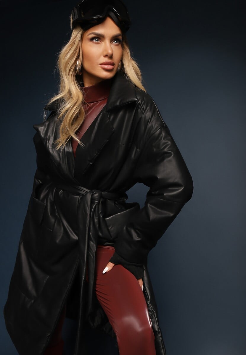 Czarny Płaszcz z Imitacji Skóry z Wiązanym Paskiem Tosha