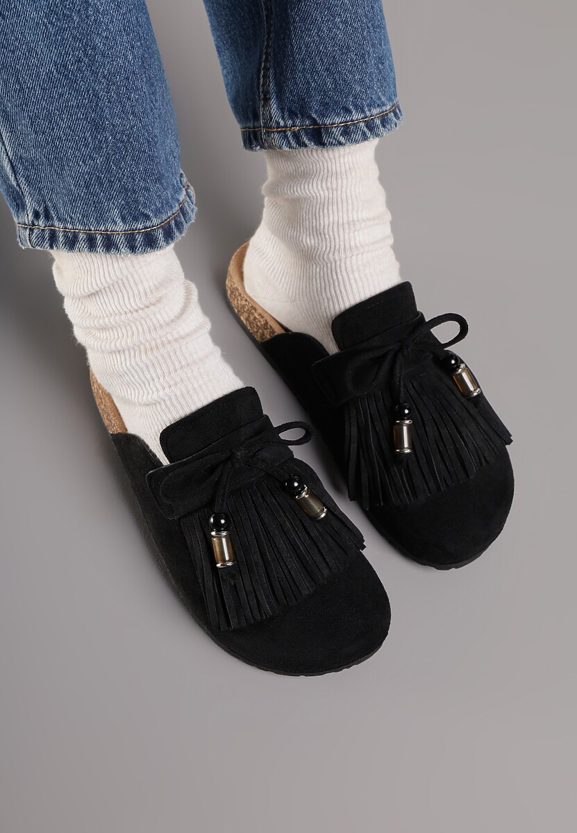 Czarne Boho Klapki Mule z Imitacji Zamszu z Frędzlami i Koralikami Elwedila
