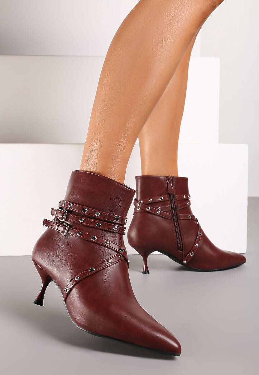 Bordowe Botki na Niskim Obcasie z Ozdobnymi Paseczkami z Nitami i Sprzączkami Lobelina