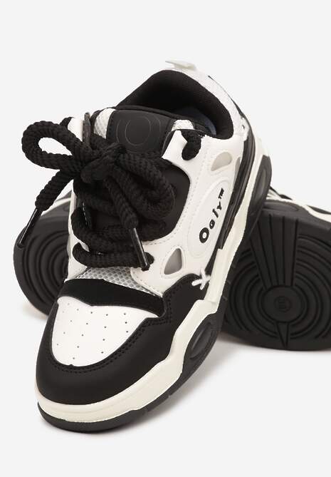 Czarno-Białe Sneakersy na Płaskiej Podeszwie Ozdobione Szerokimi Sznurówkami Veniefra