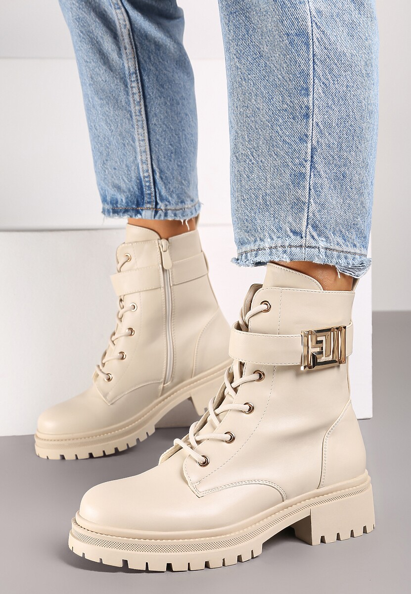 Beżowe Botki Workery na Płaskiej Podeszwie Ozdobione Paskiem z Klamrą Betida