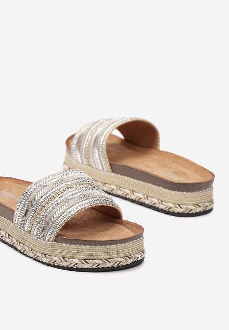 Złote Klapki na Niskiej Platformie z Korkiem i Plecionką Iines