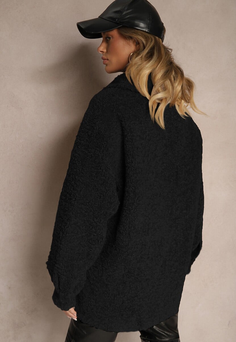 Czarna Kurtka Futrzana o Koszulowym Kroju Zapinana na Napy Venarissa