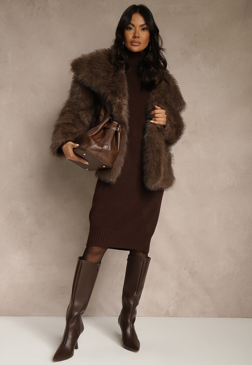 Brązowa Sweterkowa Sukienka z Bawełną i Golfem Reinaria