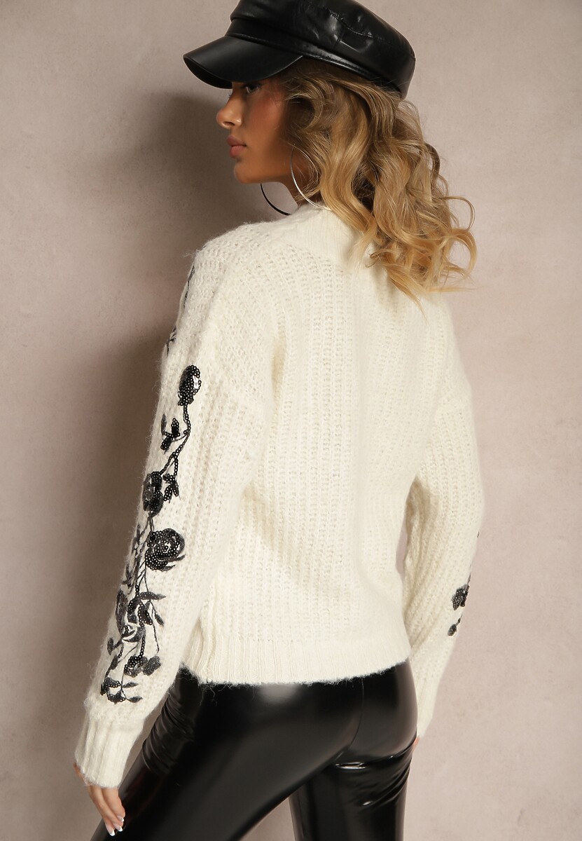 Jasnobeżowy Sweter z Wełną Cekinami i Kwiatowym Haftem Boredi