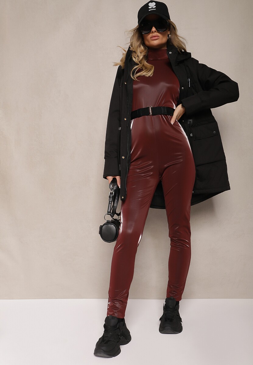 Czarna Kurtka Pikowana w Stylu Parki ze Ściągaczem w Talii i Odpinanym Kapturem Erivieria