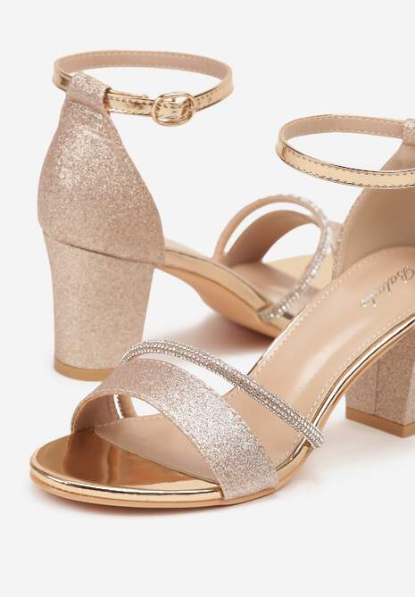 Szampańskie Sandały na Słupku Ozdobione Cyrkoniami i Brokatem Zapinane na Sprzączkę Wejkis
