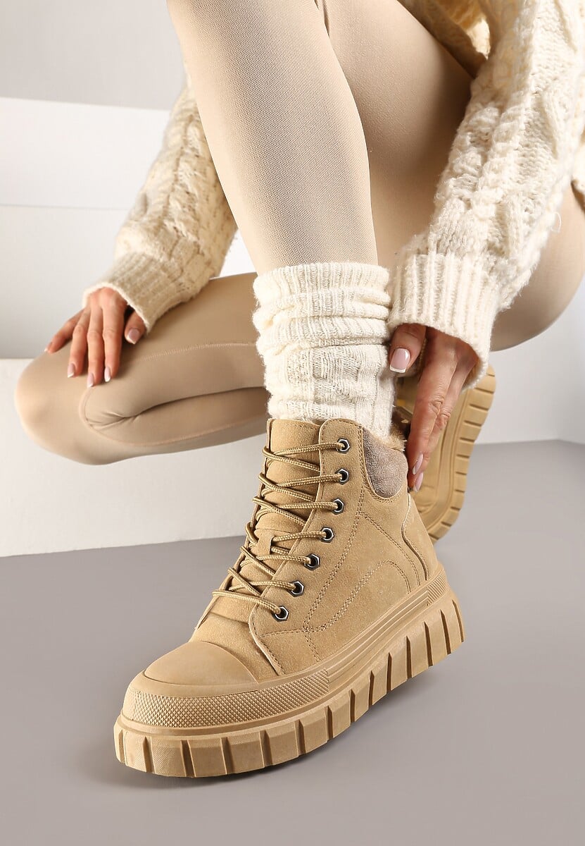 Beżowe Sznurowane Botki Vices na Platformie Ozdobionej Tłoczeniem Savalirae