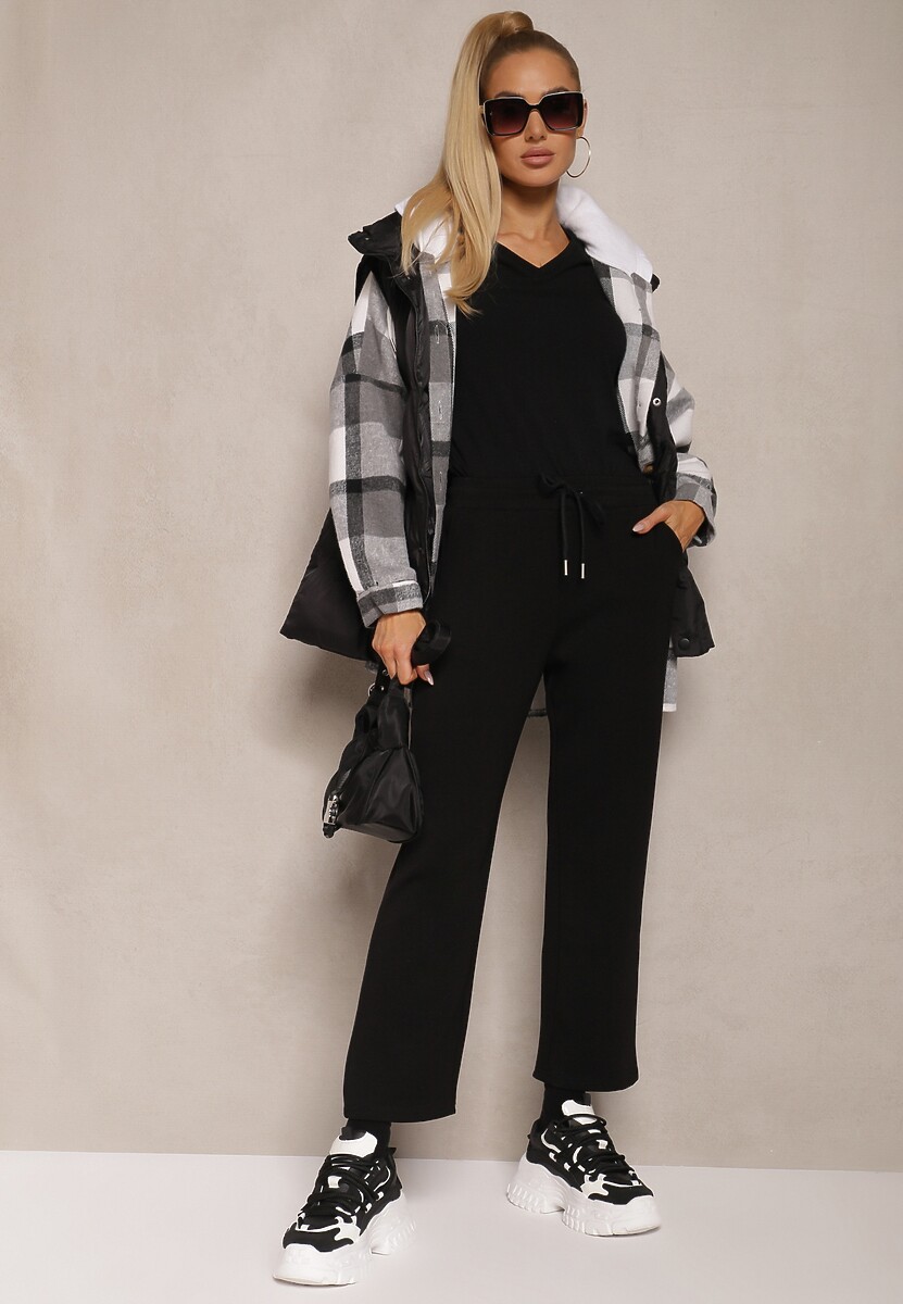 Czarne Spodnie Dresowe o Prostym Kroju z Gumką w Pasie i Kieszeniami Tiaris