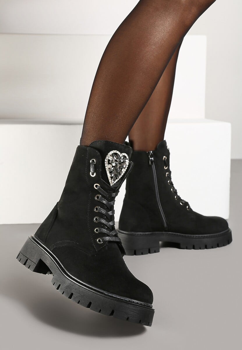 Czarne Botki Workery na Płaskiej Podeszwie ze Sznurowaniem i Ozdobą z Cyrkoniami Savilora