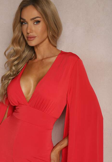 Czerwony Dopasowany Kombinezon z Rozkloszowanymi Rękawami i Głębokim Dekoltem Andrika