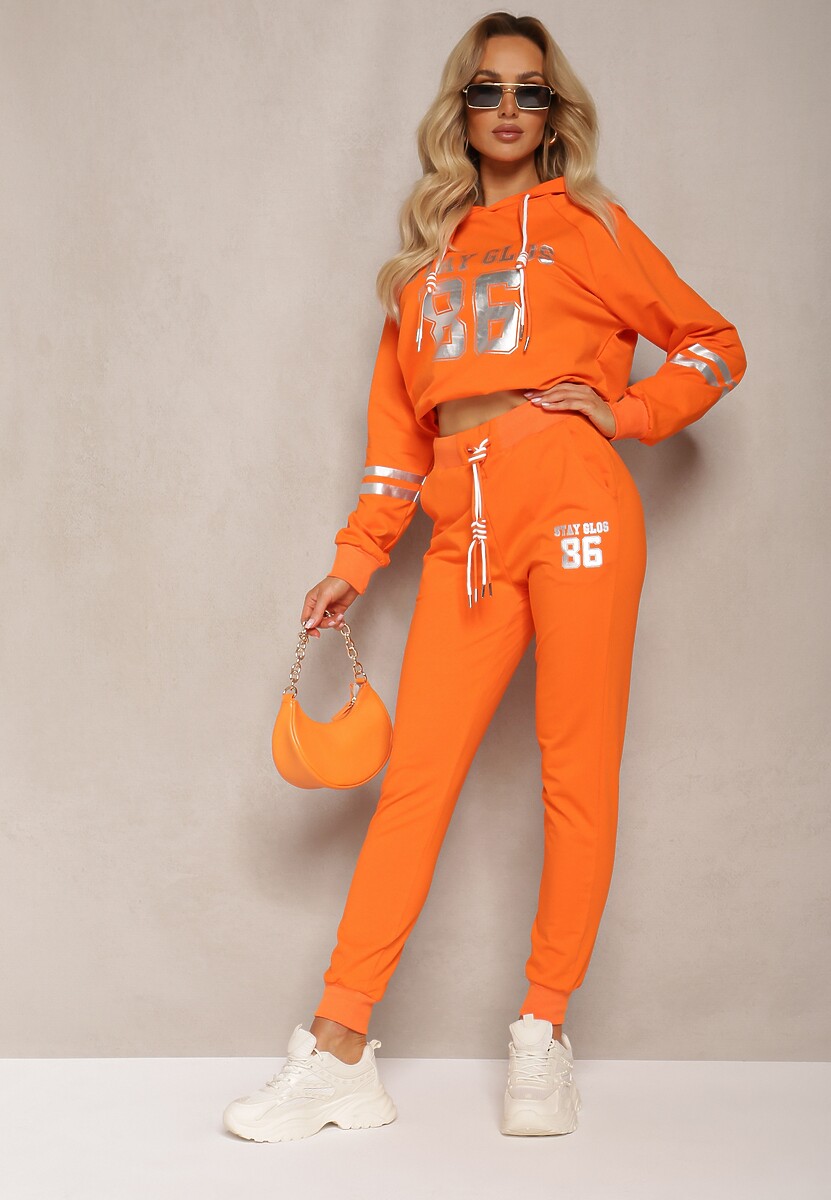 Pomarańczowe Spodnie Dresowe High Waist Ozdobione Nadrukiem przy Kieszeni Ascira
