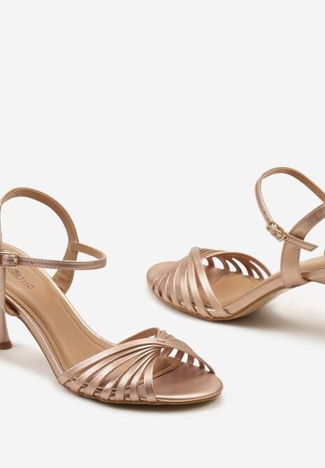Szampańskie Sandały z Imitacji Skóry na Niskiej Szpilce ze Sprzączką Marique