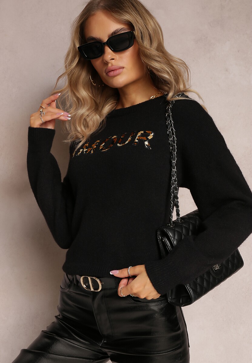 Czarny Sweter z Naszywkami z Napisem Amour Mavilla