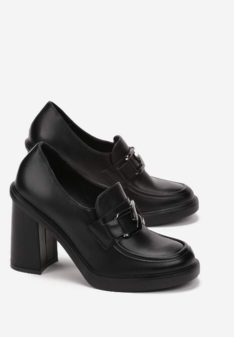 Czarne Półbuty na Słupku z Klamerką w Stylu Mokasynów Tiggi