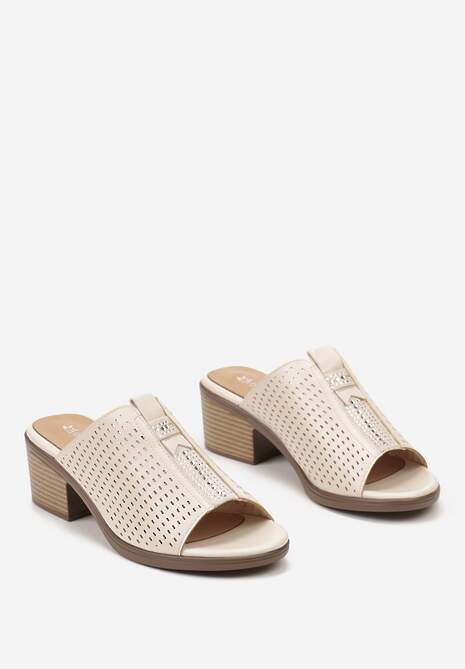 Beżowe Klapki z Ażurowym Paskiem z Cyrkoniami na Słupku Voxela