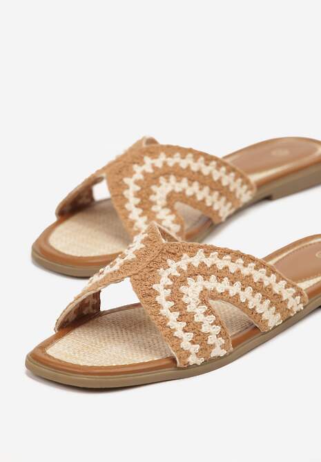 Brązowe Klapki Ozdobione Geometrycznym Motywem Zerava