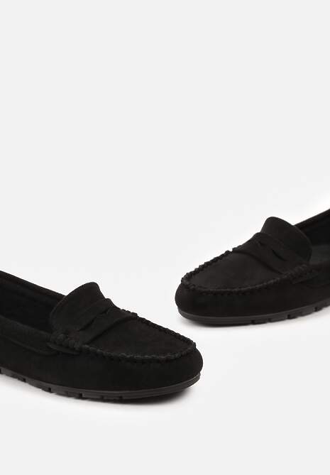 Czarne Płaskie Mokasyny o Klasycznym Fasonie z Przeszyciem Wenniva