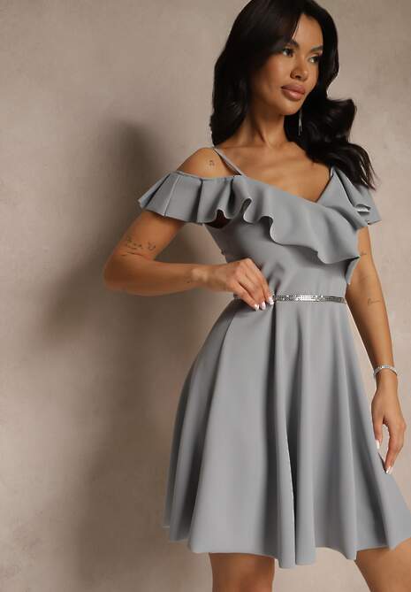 Szara Rozkloszowana Sukienka na Ramiączkach z Falbankami Milauri