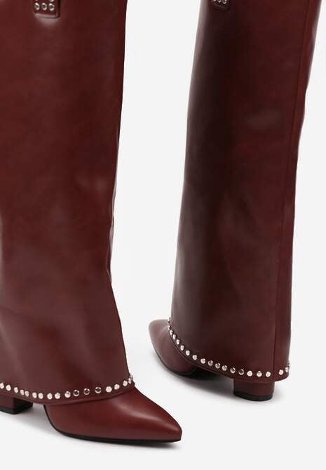 Bordowe Kozaki na Słupku Ozdobione Nitami i Wywiniętą Cholewką Verien