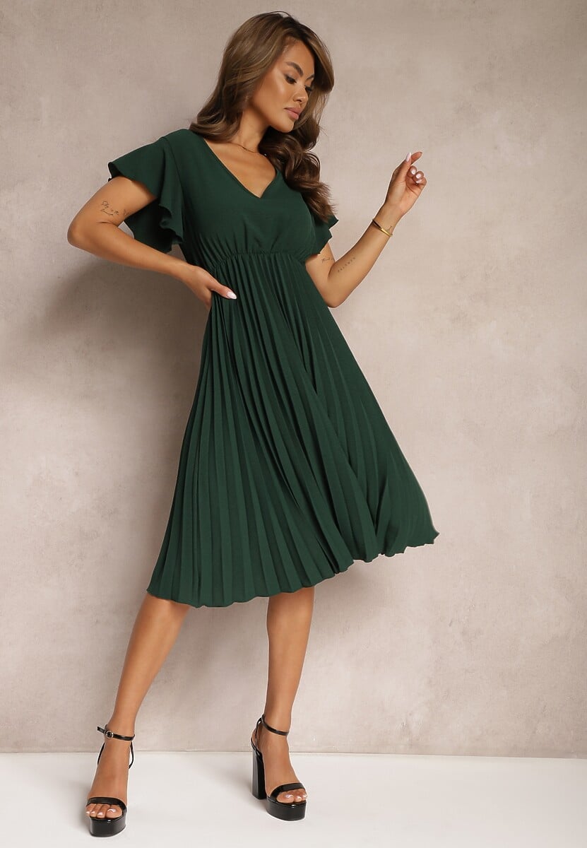 Ciemnoróżowa Rozkloszowana Sukienka z Plisami i Dekoltem w V Rissari