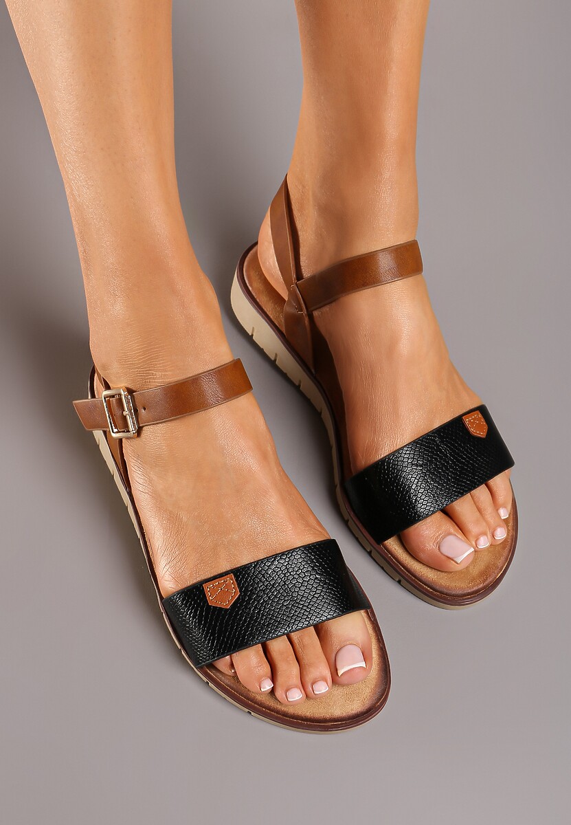 Czarne Sandały na Płaskiej Podeszwie z Ekoskóry Zapinane na Sprzączkę Netala