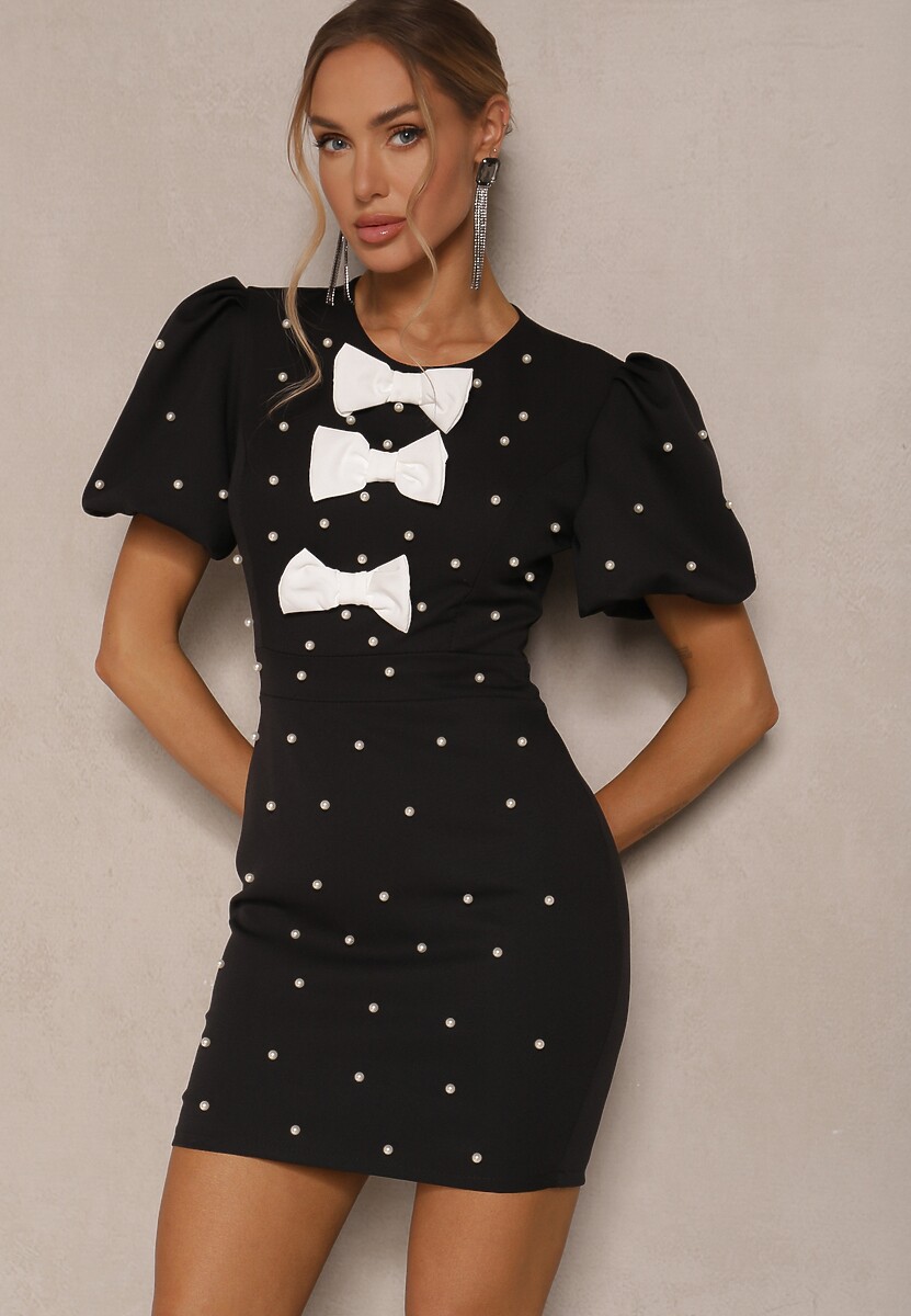 Czarna Sukienka Dopasowana z Perełkami i Kokardkami Sovmoi