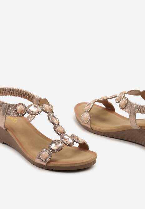 Szampańskie Sandały Ozdobione Cyrkoniami na Niskim Koturnie Piasara