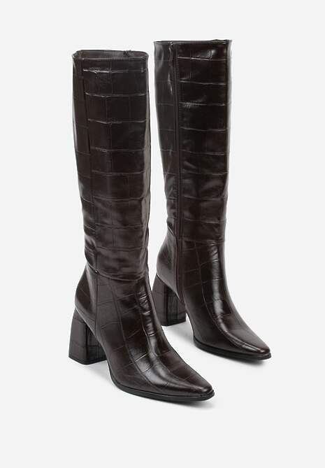 Brązowe Kozaki na Słupkowym Obcasie Zdobione Geometrycznym Tłoczeniem Salinata