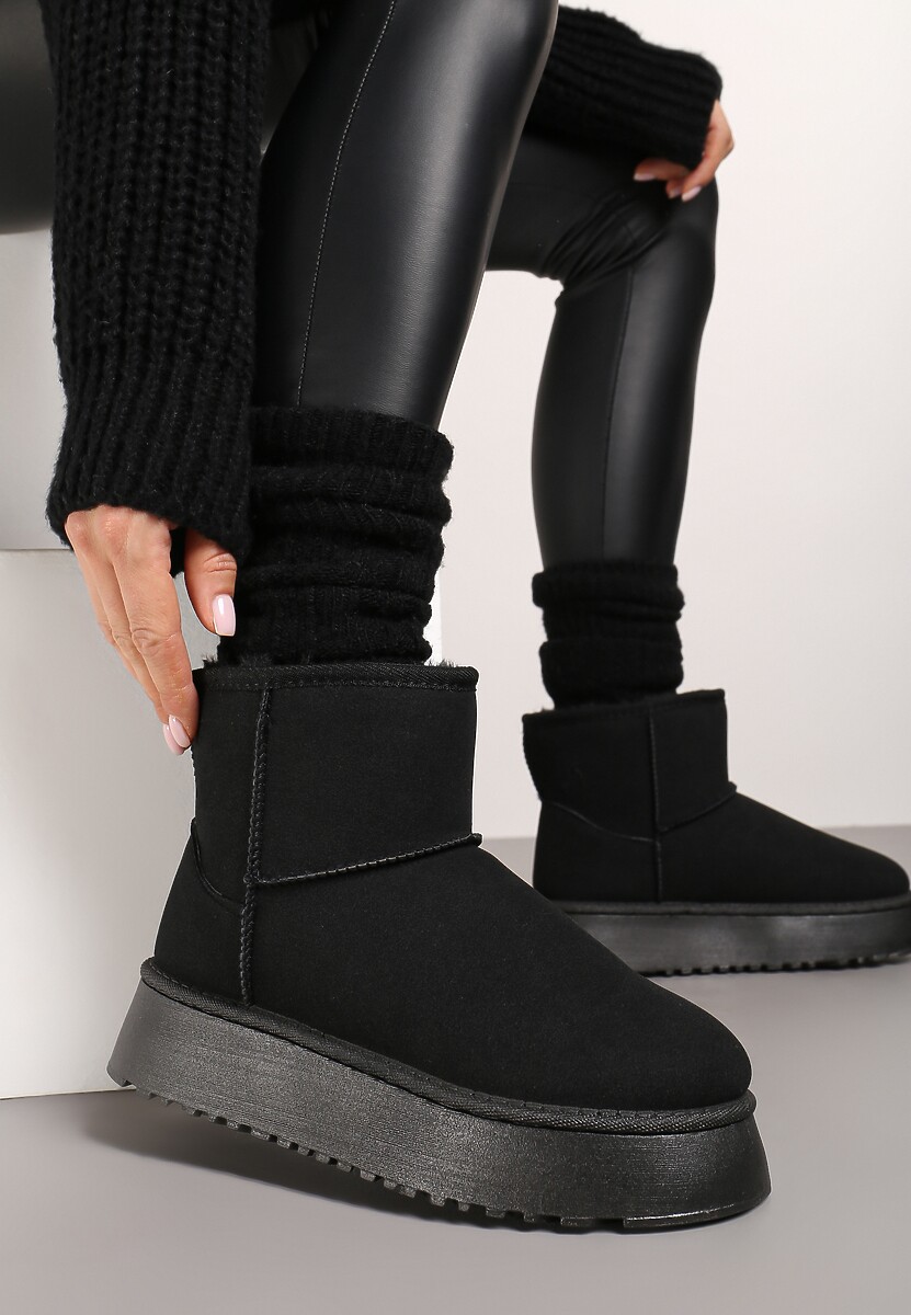 Czarne Śniegowce na Platformie z Przeszyciami Tinalisa