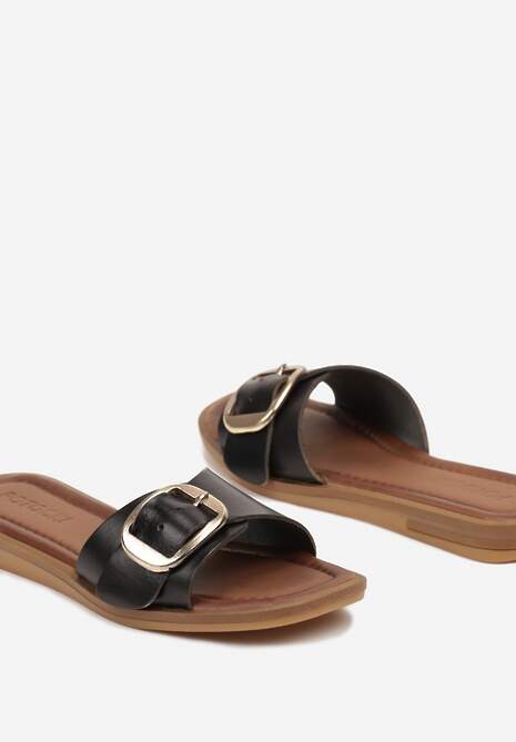 Czarne Wsuwane Klapki z Imitacji Skóry z Paskiem Ozdobionym Klamrą Risabeth