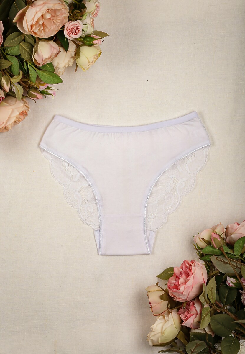 Jasnobeżowe Majtki Figi z Koronką z Tyłu Katriele