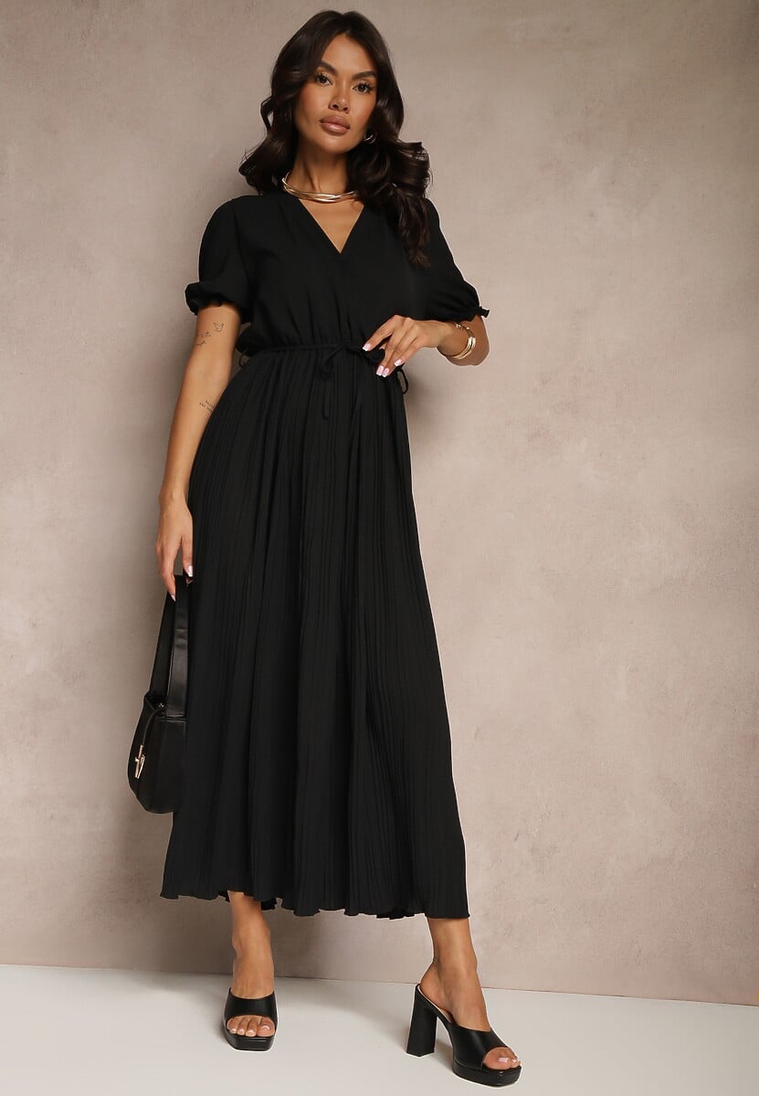 Czarna Sukienka z Bawełną Ozdobiona Kopertowym Dekoltem i Paskiem Grellevia