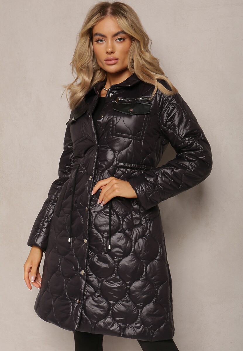 Czarna Kurtka za Kolano z Kołnierzem Pikowana Vilia