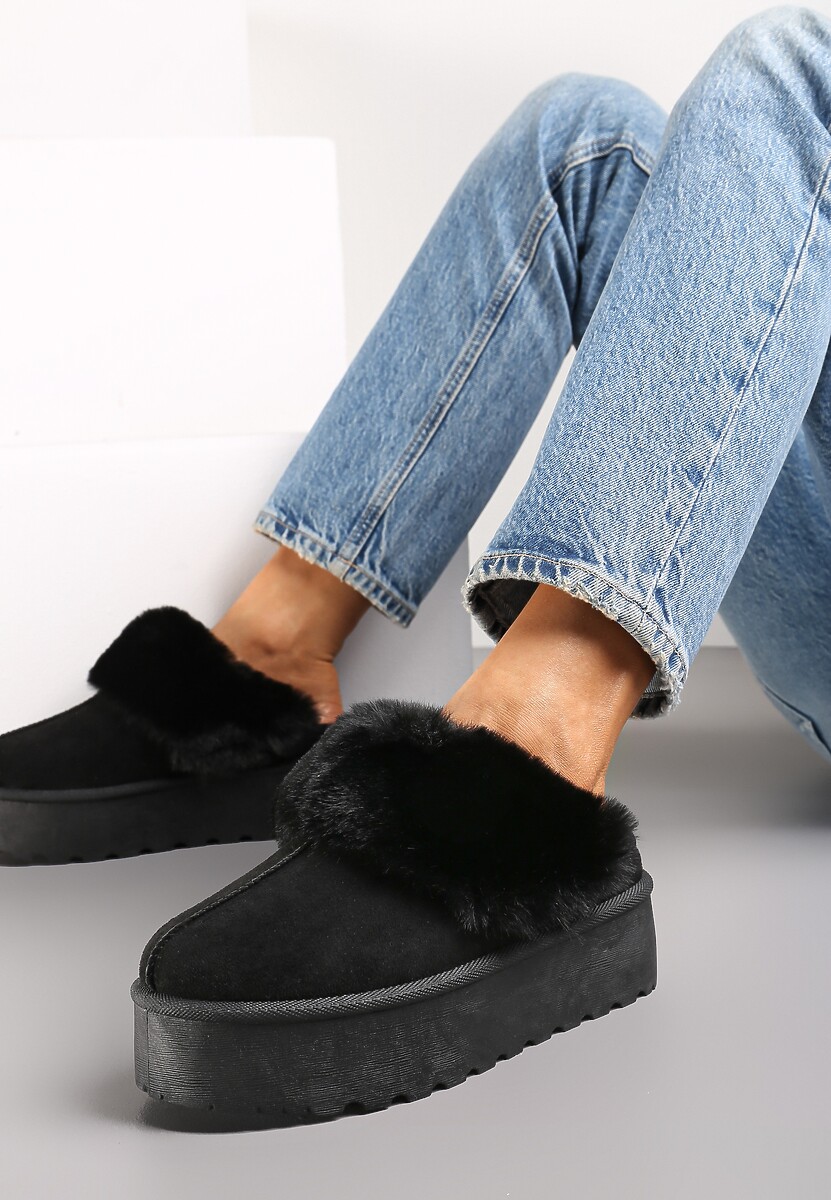 Czarne Kapcie na Grubej Podeszwie z Ozdobnym Futerkiem Sunessa