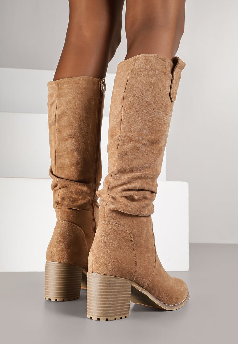 Ciemnobeżowe Kozaki przed Kolano na Słupku Cersinda